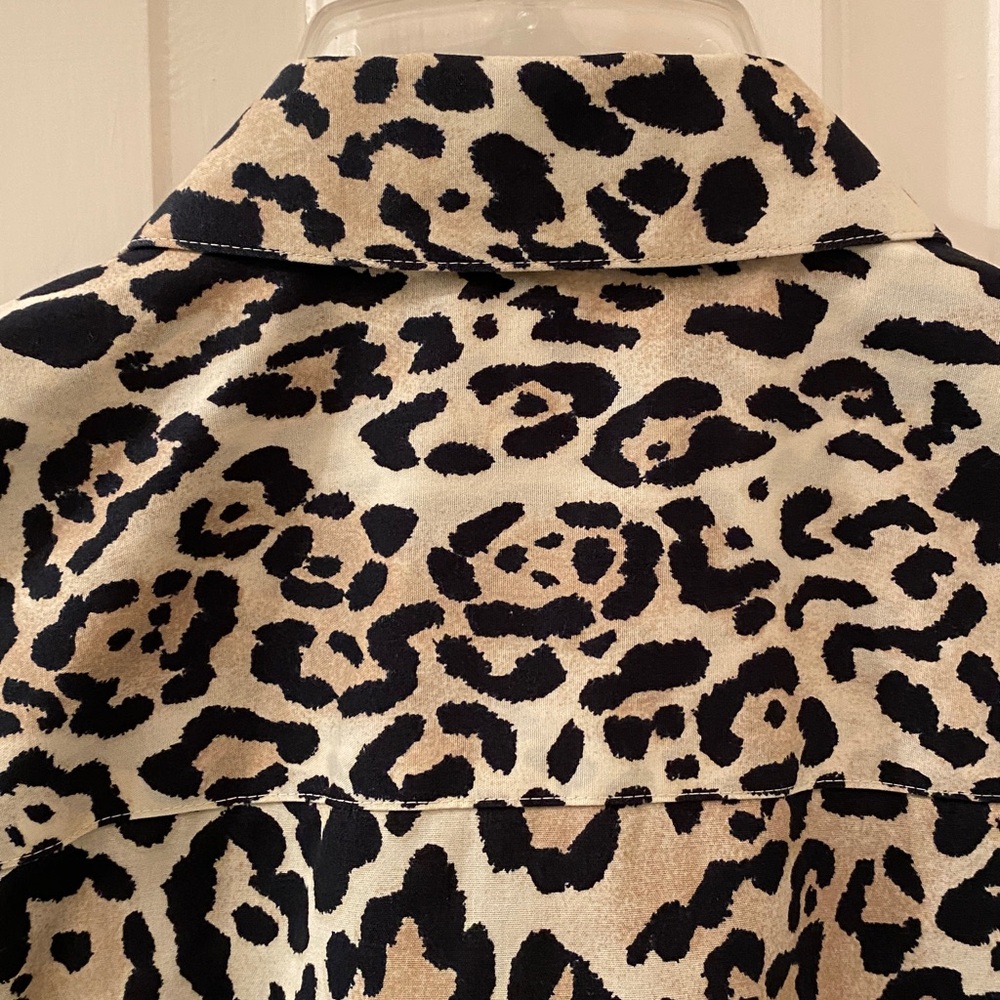 Chico's Animal Print Long Shirt/ Tunic - Picture 10 of 12